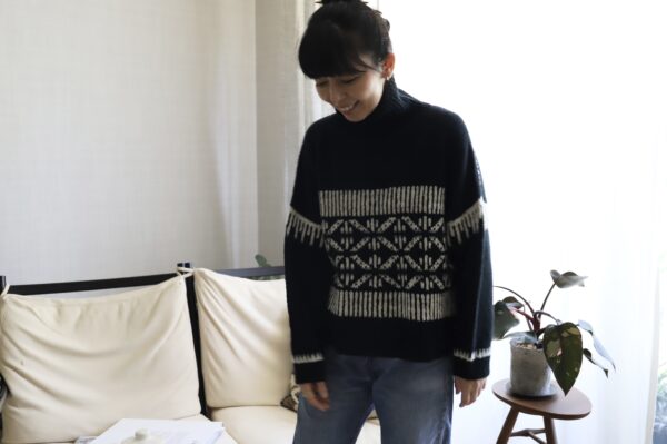 Yak Wool Pullover – Rime on Trees by Eri (Dark Blue)